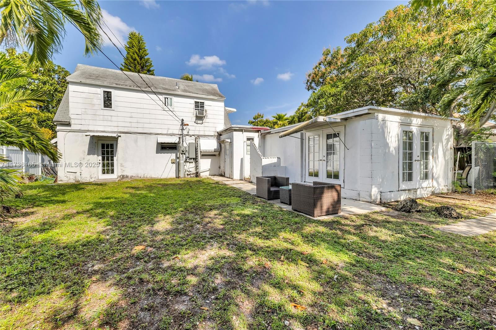 Real estate property located at 1960 182nd St, Miami-dade, Fulford By The Sea, North Miami Beach, FL