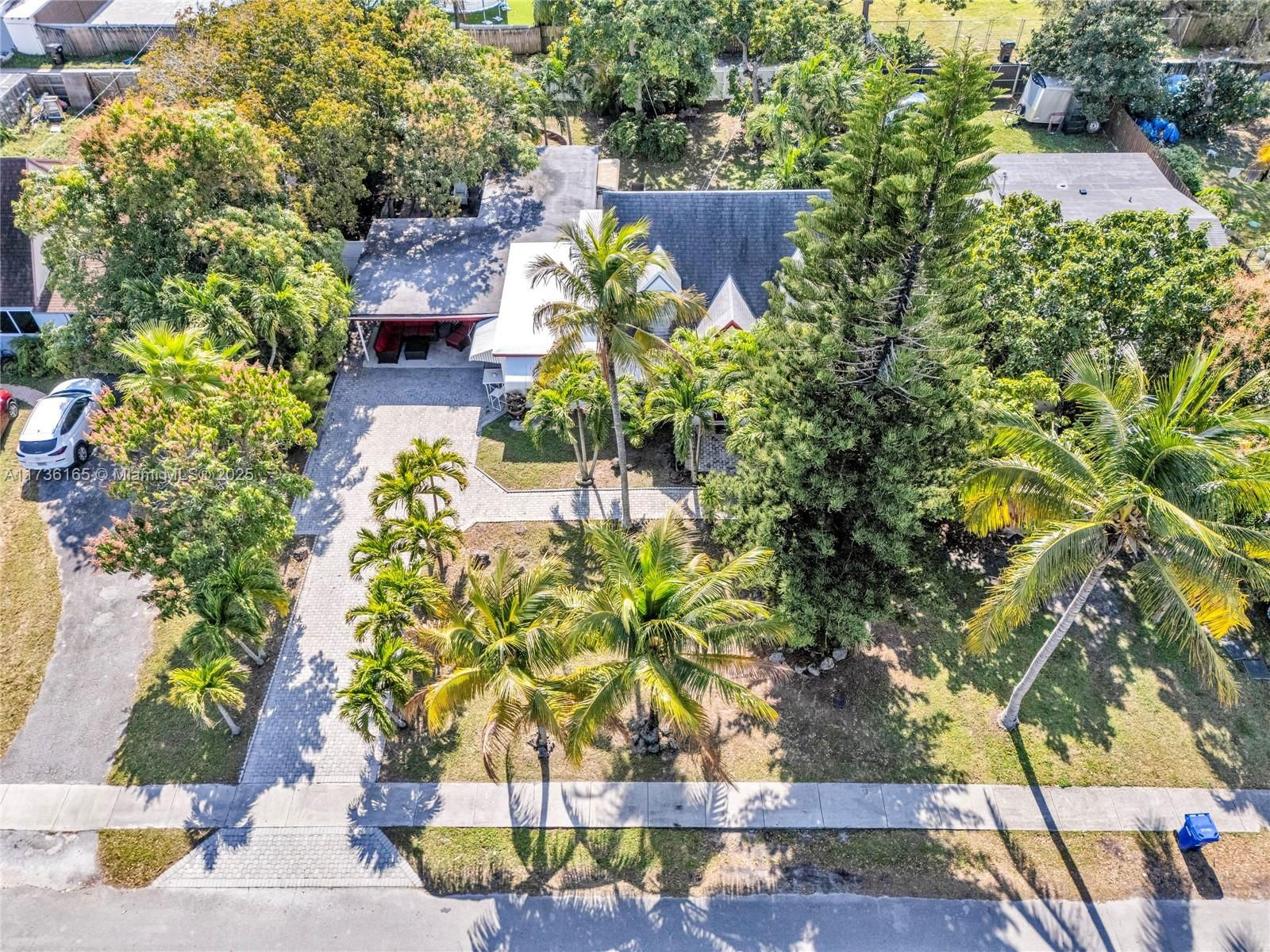Real estate property located at 1960 182nd St, Miami-dade, Fulford By The Sea, North Miami Beach, FL