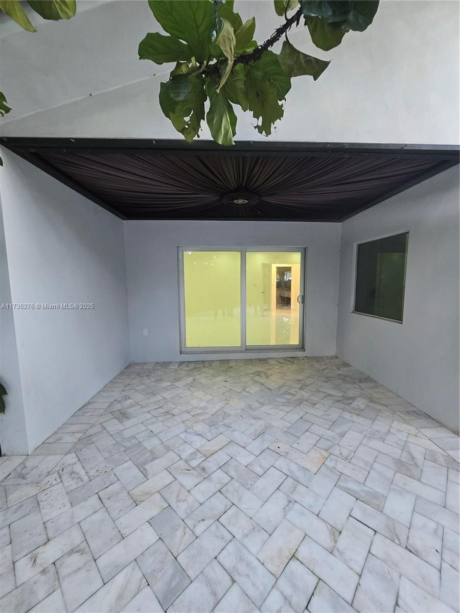 Real estate property located at 6321 106th Ave, Miami-dade, Cristi Sub, Miami, FL