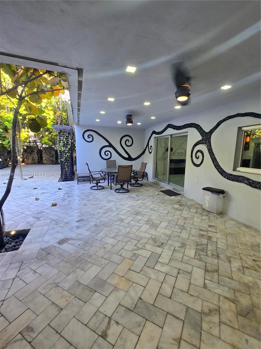 Real estate property located at 6321 106th Ave, Miami-dade, Cristi Sub, Miami, FL