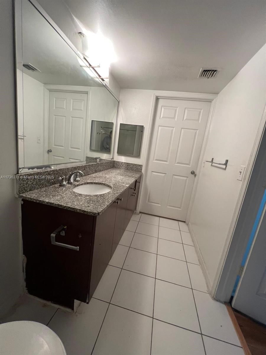 Real estate property located at 2494 Centergate Dr #103, Broward, Aventine At Miramar Condo, Miramar, FL