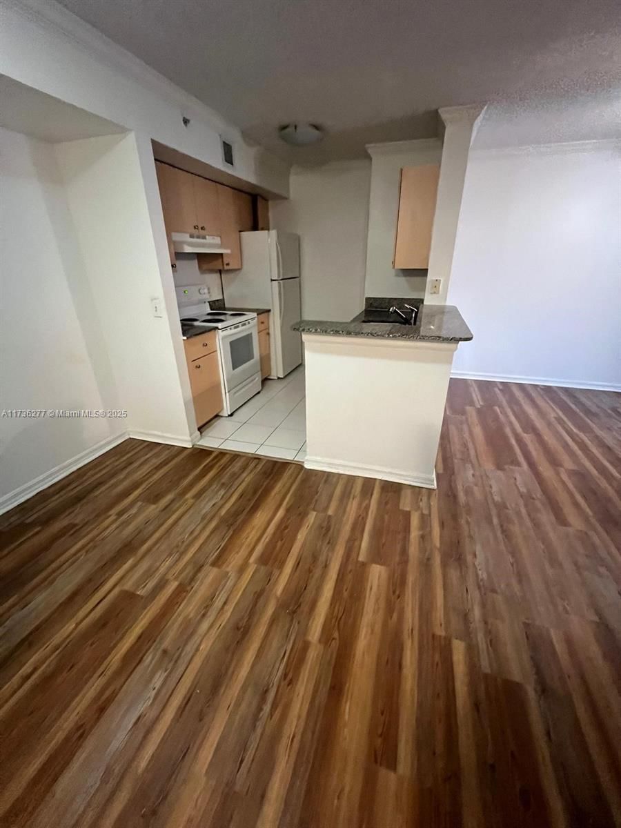 Real estate property located at 2494 Centergate Dr #103, Broward, Aventine At Miramar Condo, Miramar, FL