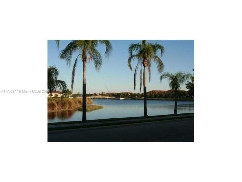 Real estate property located at 2494 Centergate Dr #103, Broward, Aventine At Miramar Condo, Miramar, FL