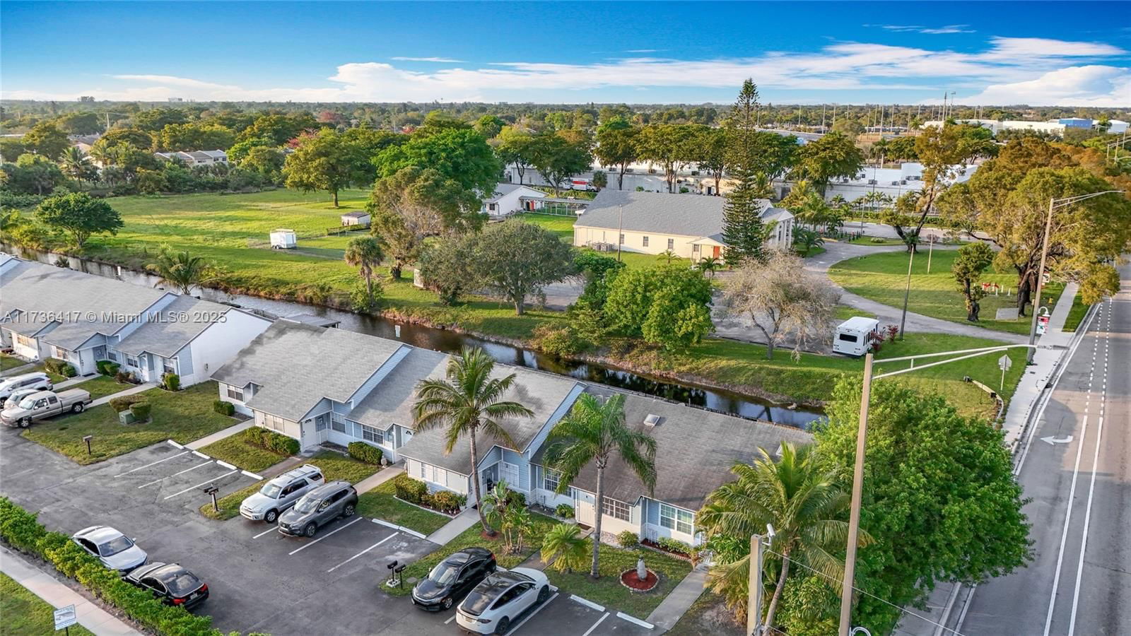 Real estate property located at 7101 Tam Oshanter Blvd #7101, Broward, North Lauderdale Estates, North Lauderdale, FL
