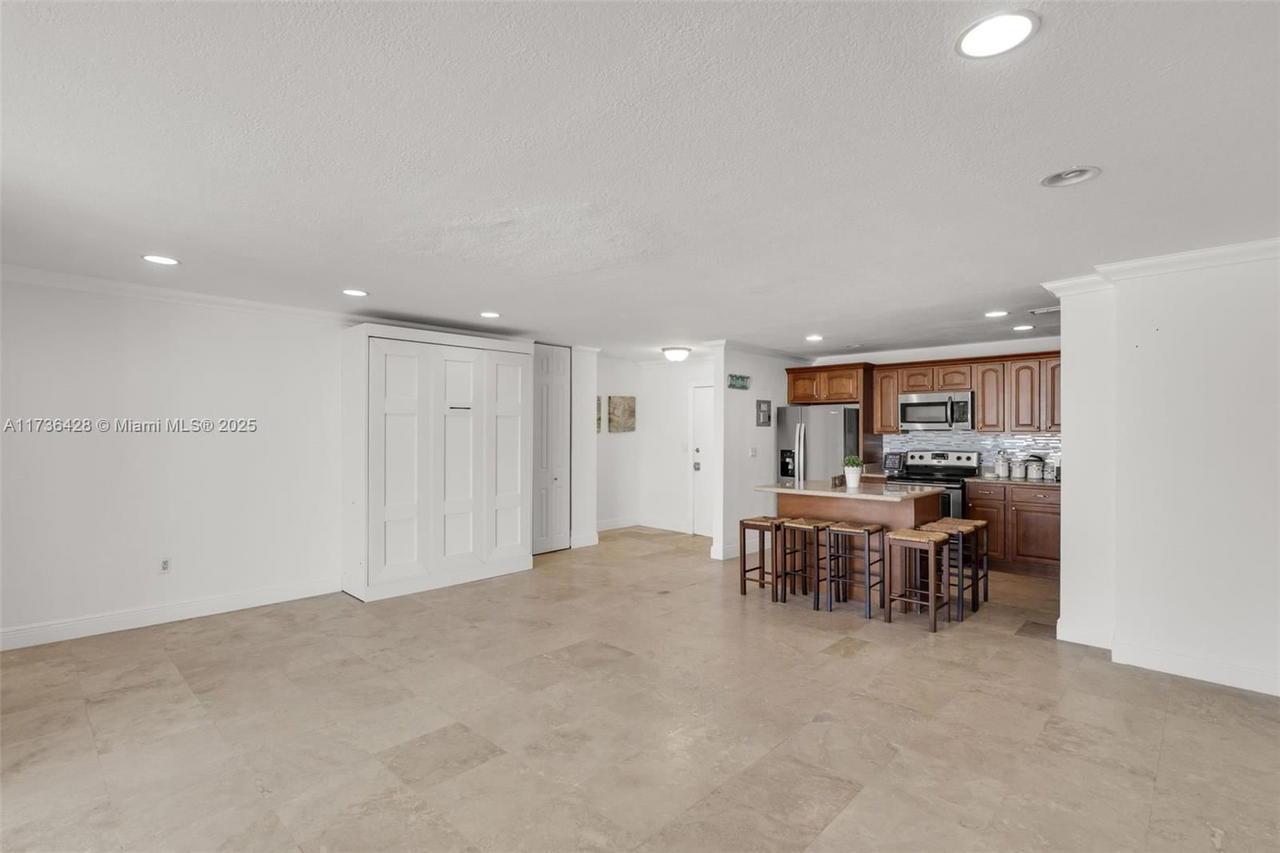 Real estate property located at 6801 Indian Creek Dr #804, Miami-dade, Boston Plaza Condo, Miami Beach, FL
