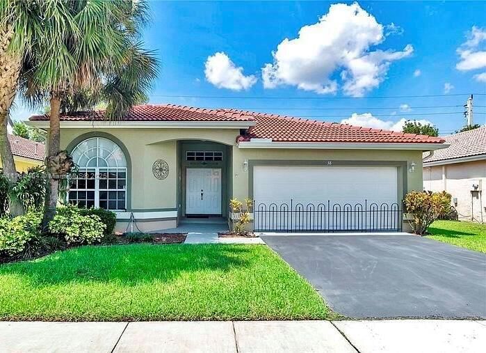 Real estate property located at 38 Gables Blvd, Broward, BONAVENTURE, Weston, FL