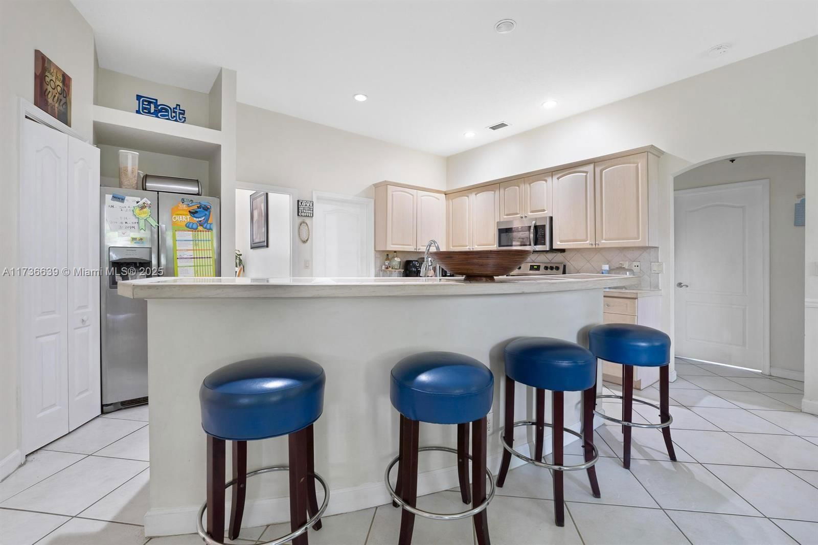 Real estate property located at 115 Kapok Crescent, Palm Beach, Estates Of Royal Palm Bea, Royal Palm Beach, FL