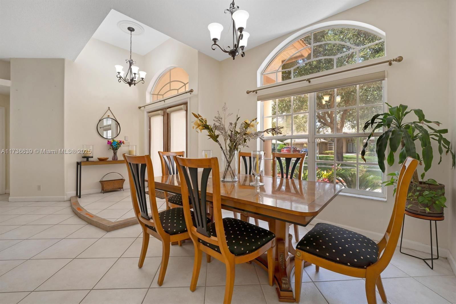 Real estate property located at 115 Kapok Crescent, Palm Beach, Estates Of Royal Palm Bea, Royal Palm Beach, FL