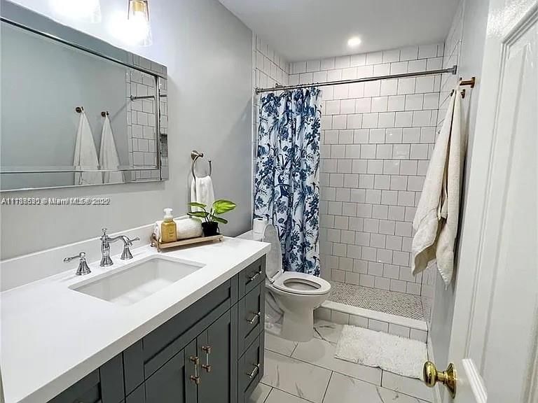 Real estate property located at 7949 104th St #214D, Miami-dade, Venetian Palms Condo, Miami, FL