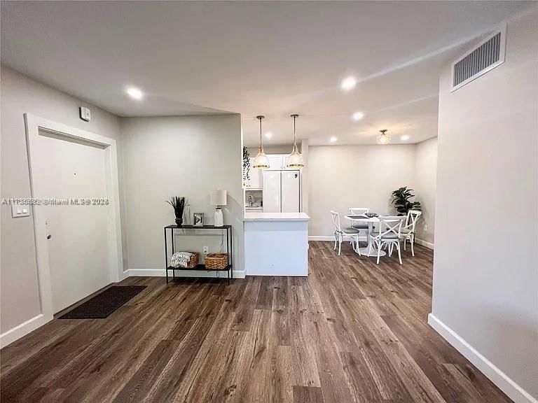 Real estate property located at 7949 104th St #214D, Miami-dade, Venetian Palms Condo, Miami, FL