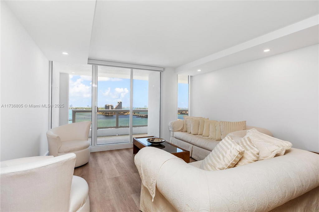 Real estate property located at 1717 Bayshore Dr A-1231, Miami-dade, Venetia Condo, Miami, FL