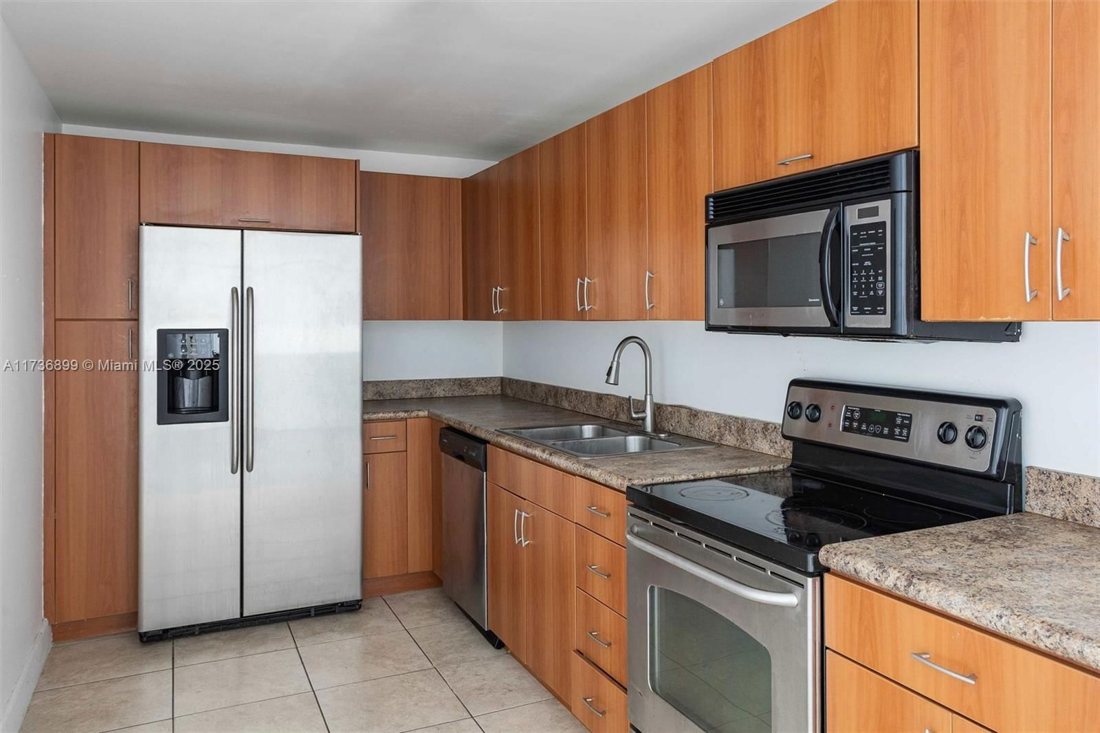 Real estate property located at 7501 Treasure Dr #4C, Miami-dade, Treasures On The Bay Ii C, North Bay Village, FL