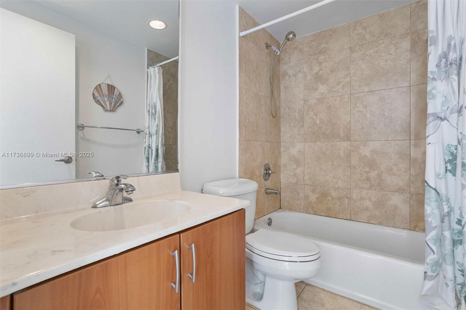 Real estate property located at 7501 Treasure Dr #4C, Miami-dade, Treasures On The Bay Ii C, North Bay Village, FL