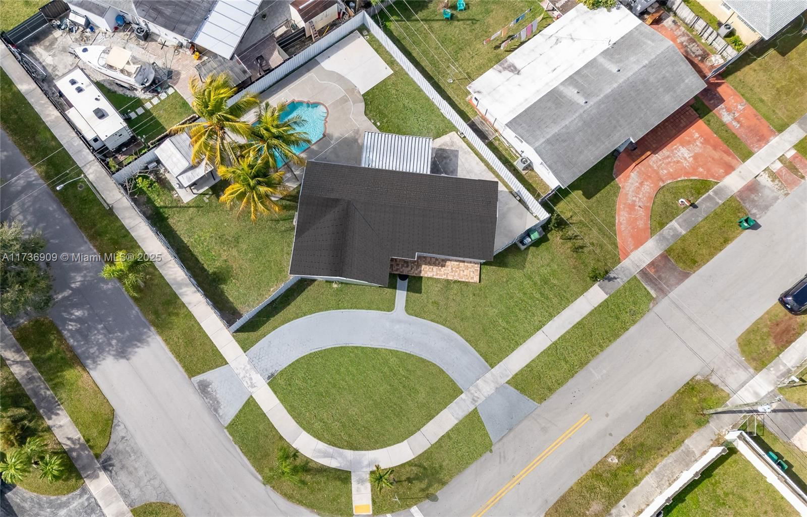 Real estate property located at 9470 Dana Rd, Miami-dade, Pine Tree Manor Sec 4, Cutler Bay, FL