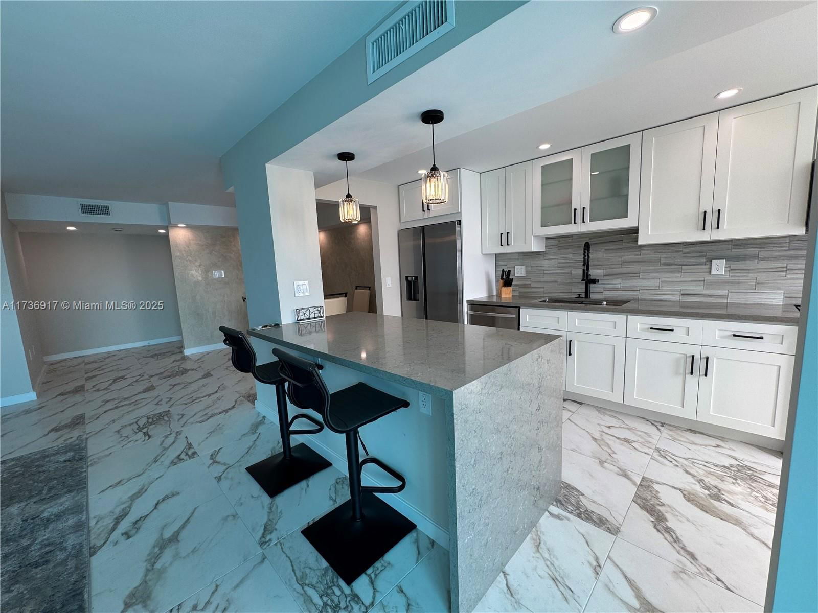 Real estate property located at 18081 Biscayne Blvd #1501, Miami-dade, Del Prado Marina, Aventura, FL