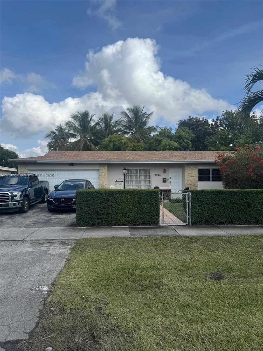 Real estate property located at 2925 127th Ave, Miami-dade, Southern Estates 10th Add, Miami, FL