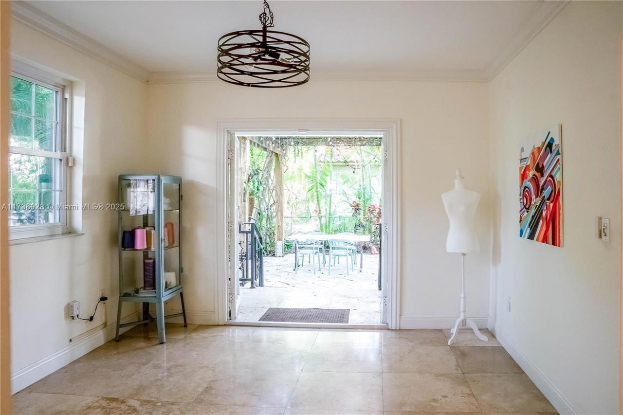 Real estate property located at 641 Zamora Ave, Miami-dade, Coral Estates, Coral Gables, FL