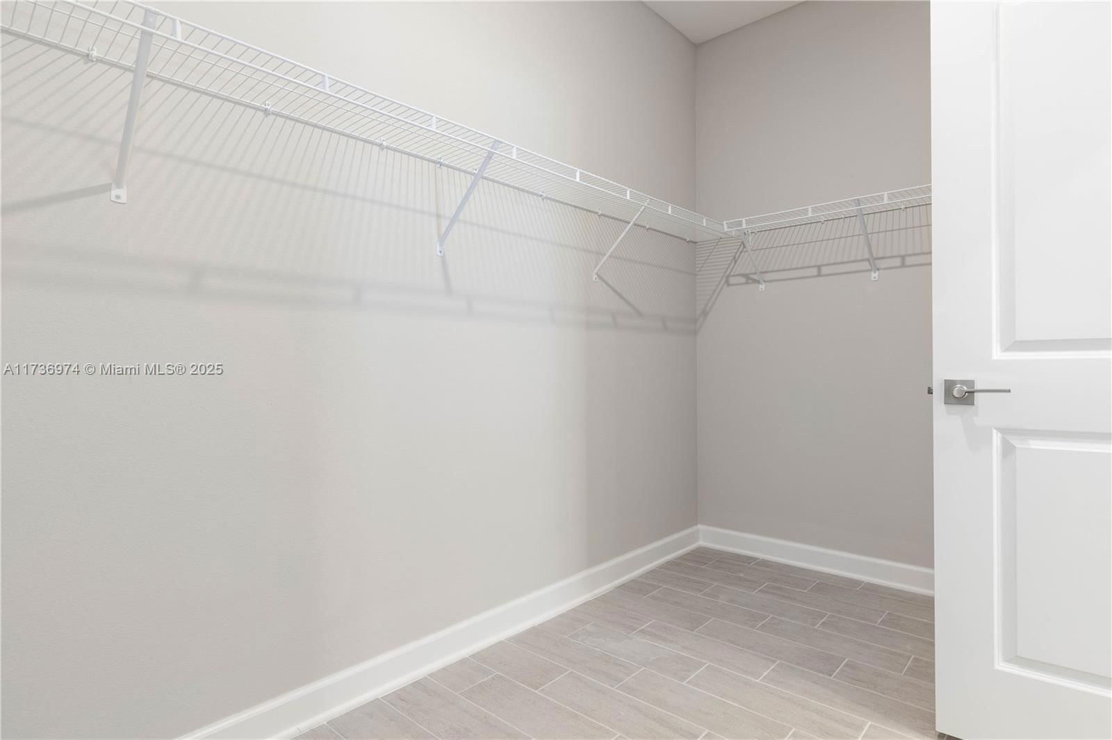 Real estate property located at 3530 41st Place, Lee, Cape Coral, Cape Coral, FL
