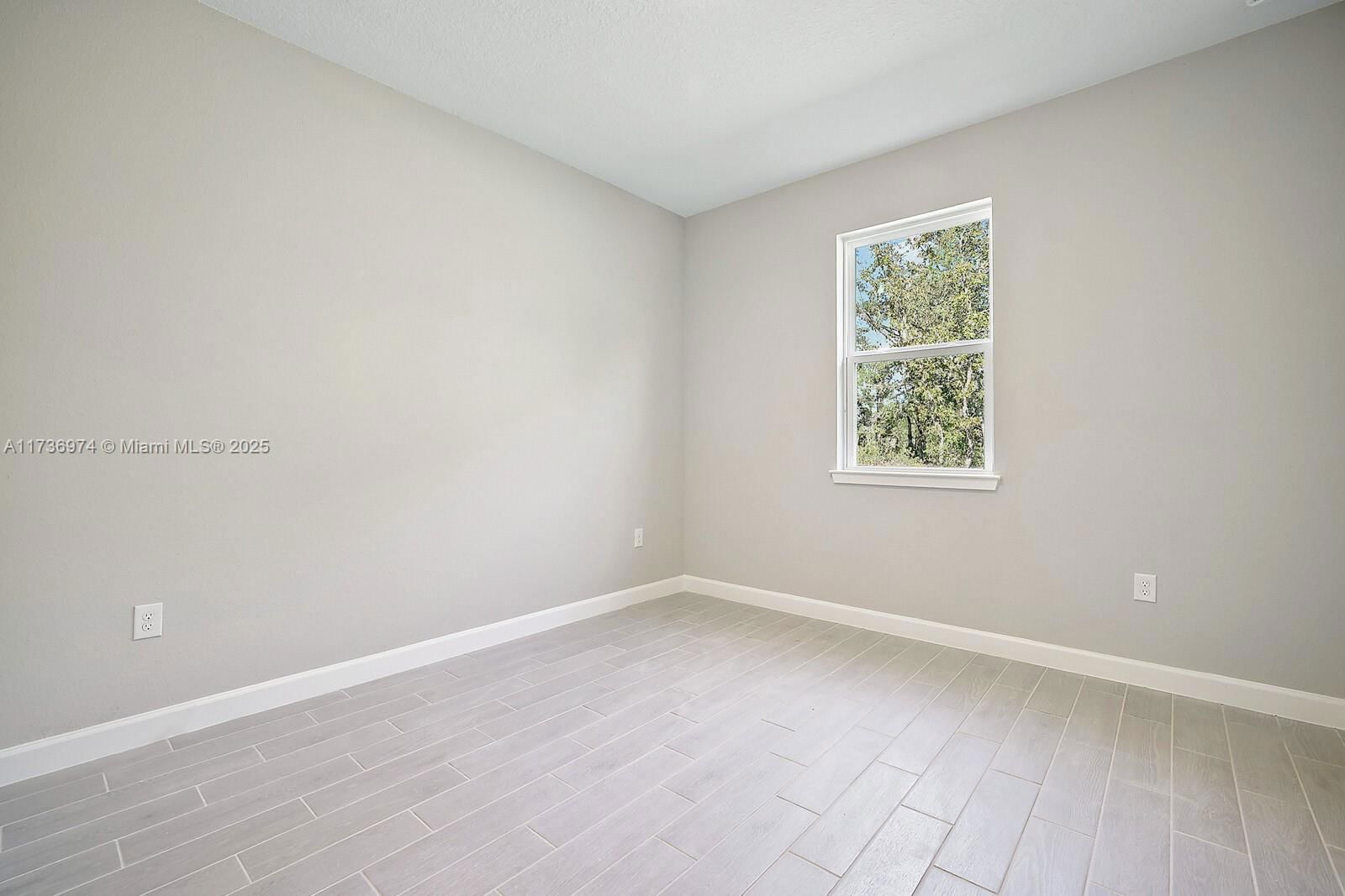 Real estate property located at 3530 41st Place, Lee, Cape Coral, Cape Coral, FL