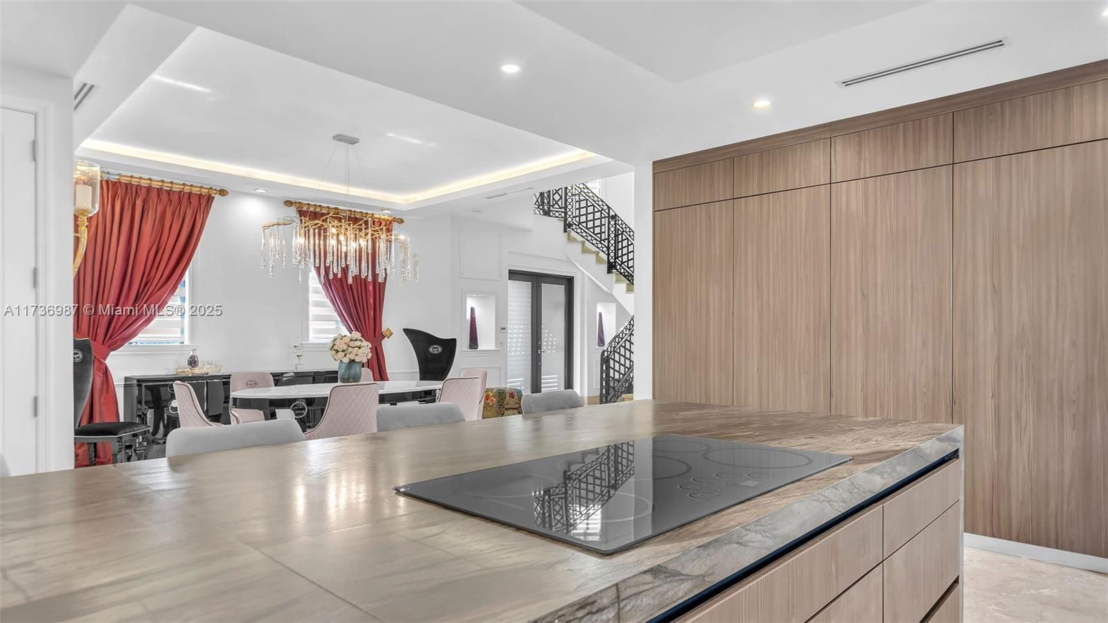 Real estate property located at 7813 165th st, Miami-dade, Castles At West Lakes, Miami Lakes, FL