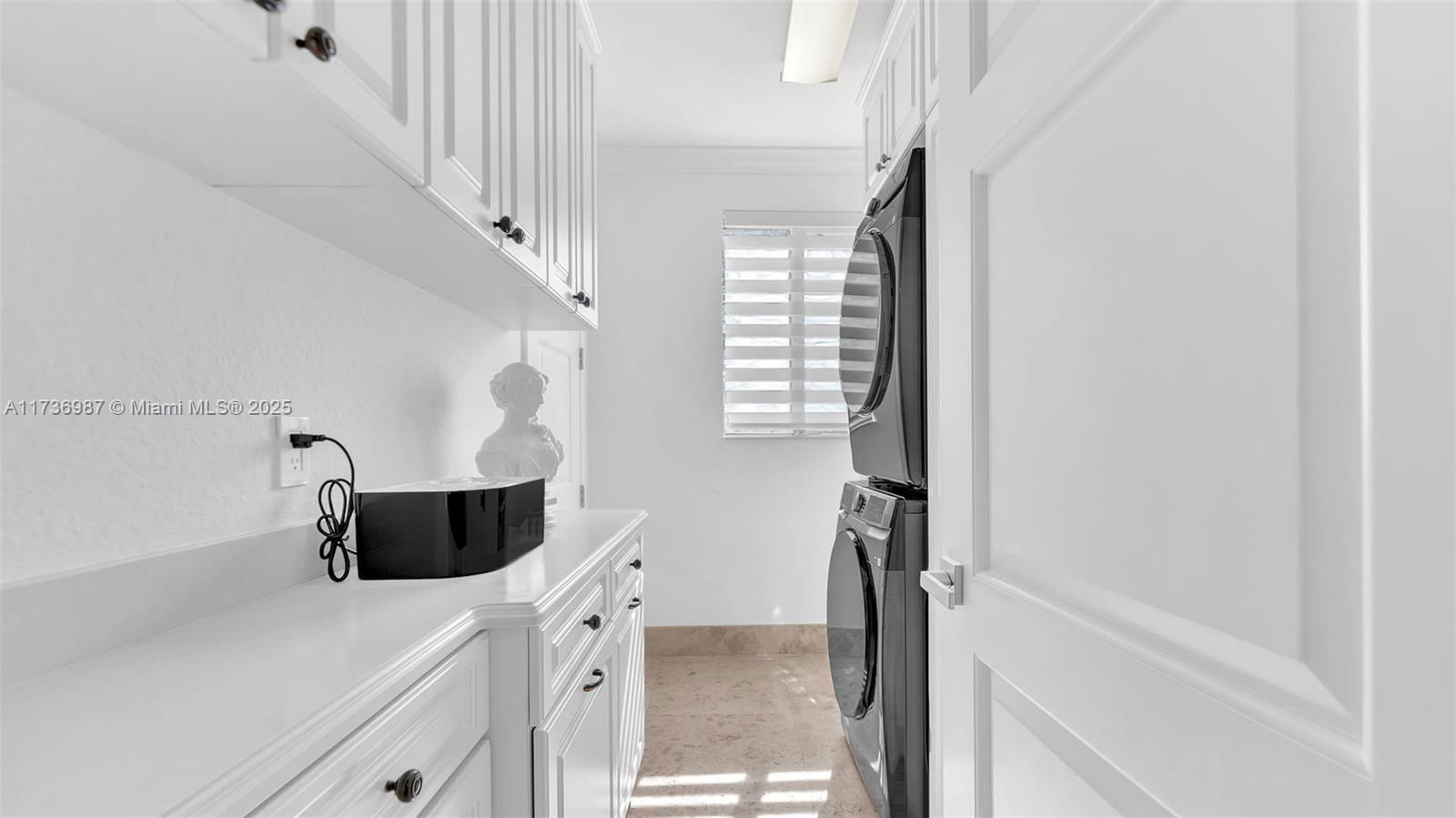 Real estate property located at 7813 165th st, Miami-dade, Castles At West Lakes, Miami Lakes, FL