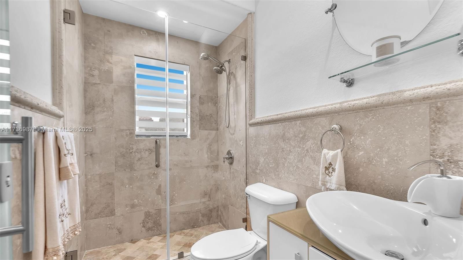 Real estate property located at 7813 165th st, Miami-dade, Castles At West Lakes, Miami Lakes, FL