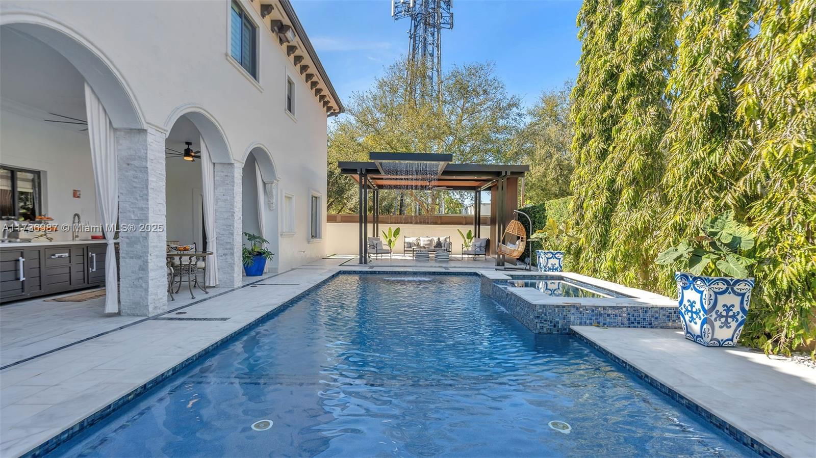 Real estate property located at 7813 165th st, Miami-dade, Castles At West Lakes, Miami Lakes, FL