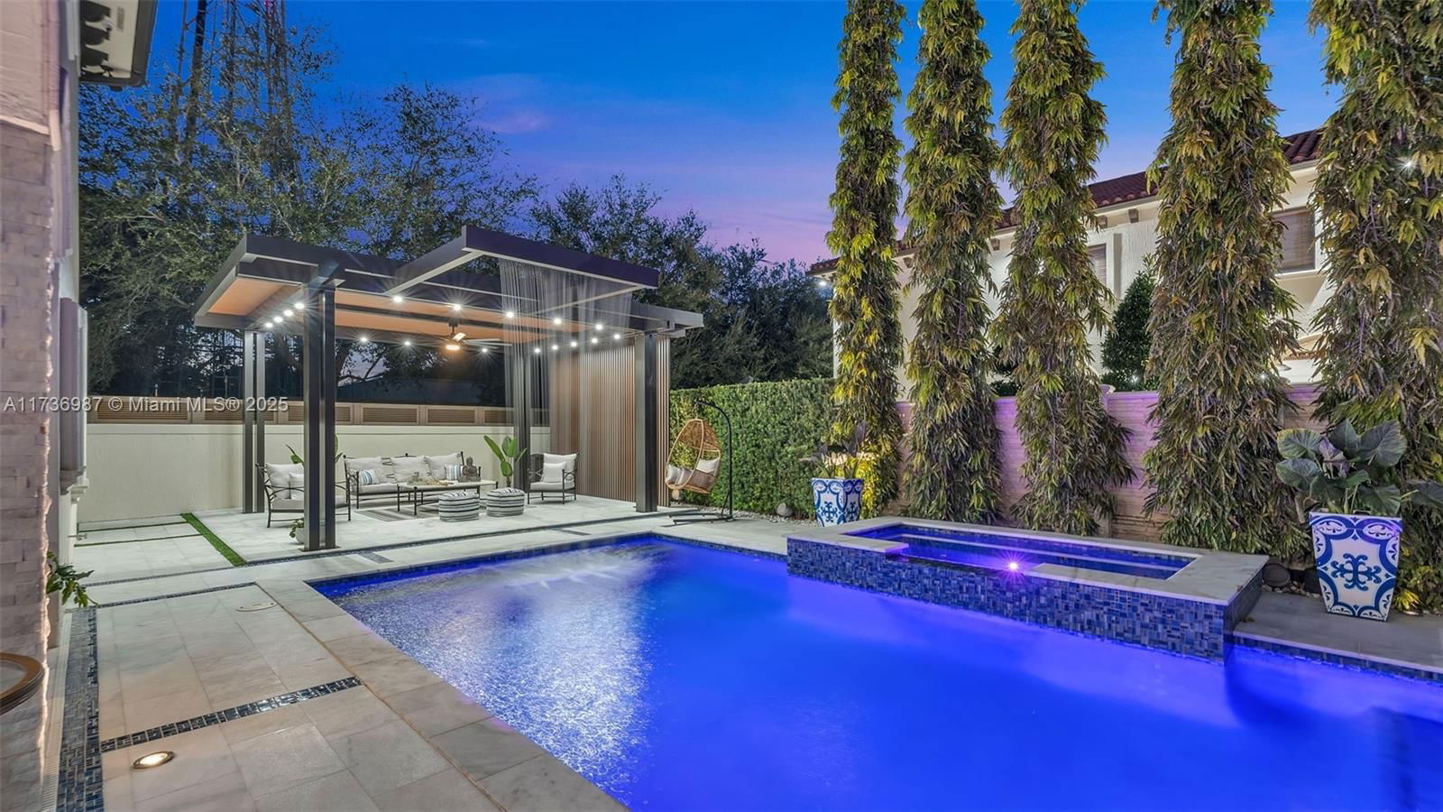 Real estate property located at 7813 165th st, Miami-dade, Castles At West Lakes, Miami Lakes, FL