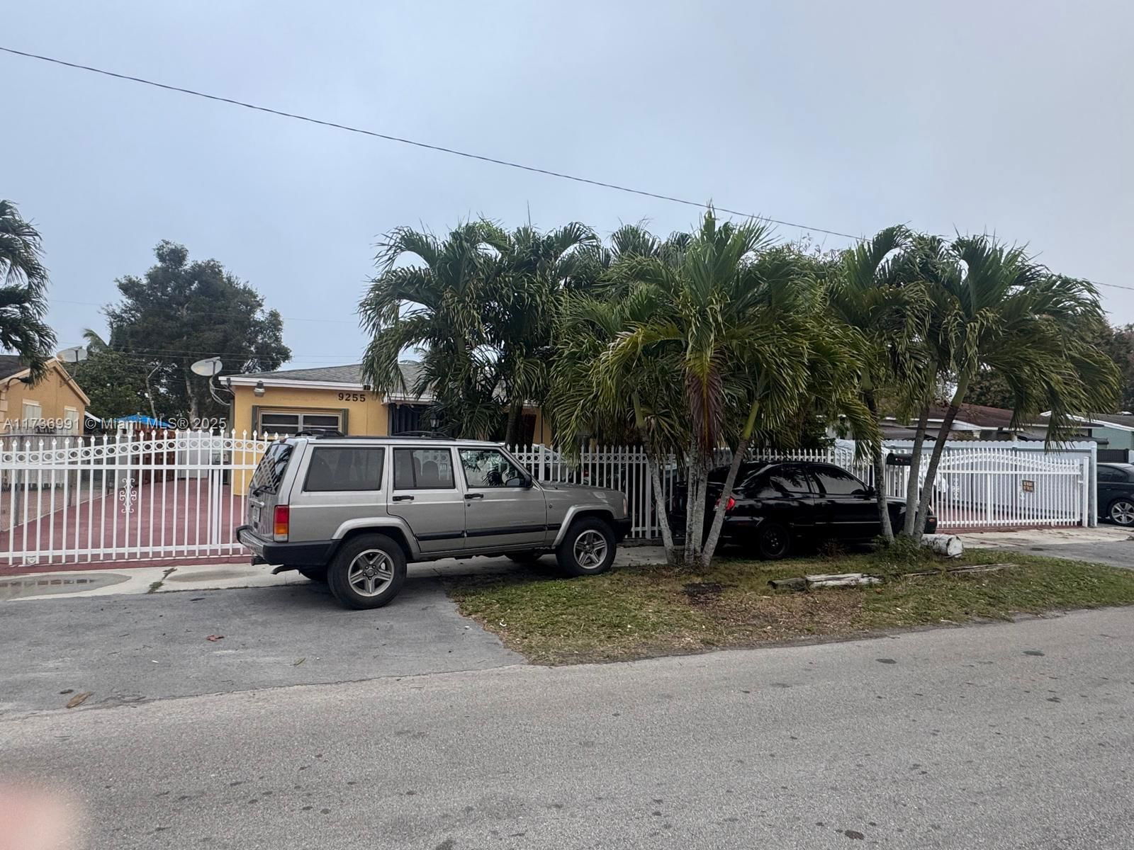 Real estate property located at 9255 32nd Ct Rd, Miami-dade, Broadmoor Manor, Miami, FL