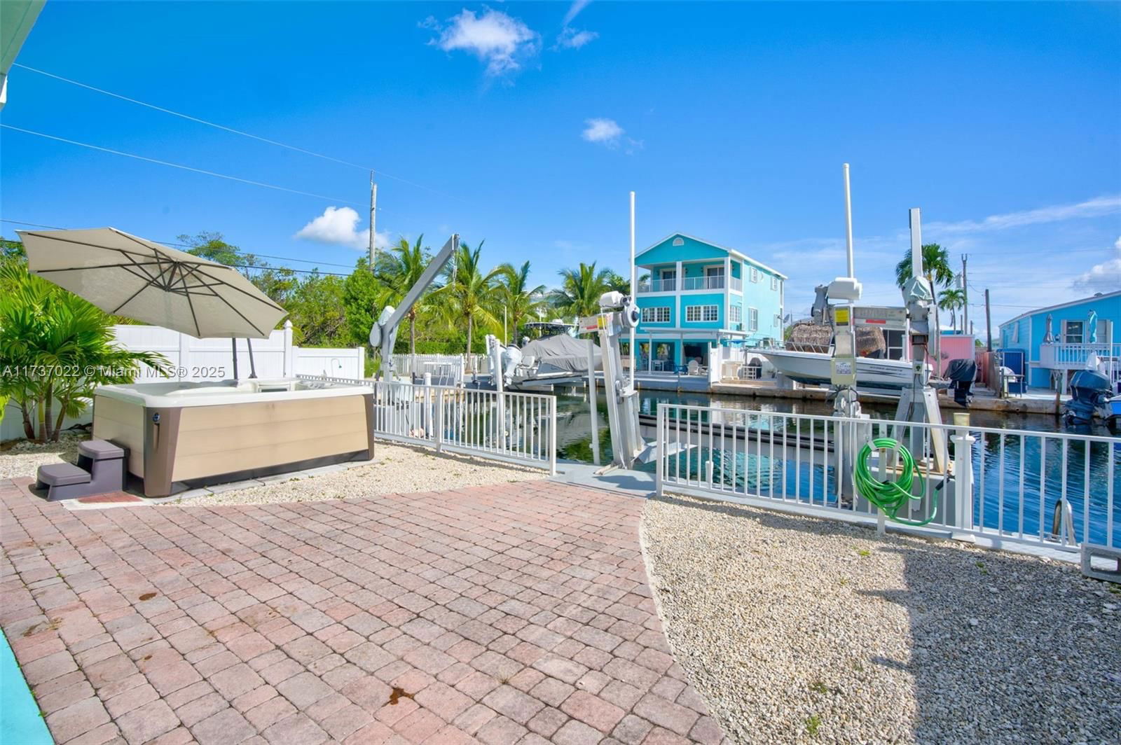 Real estate property located at 621 Santa Anita Ln, Monroe, Cross Key Waterways Est S, Key Largo, FL