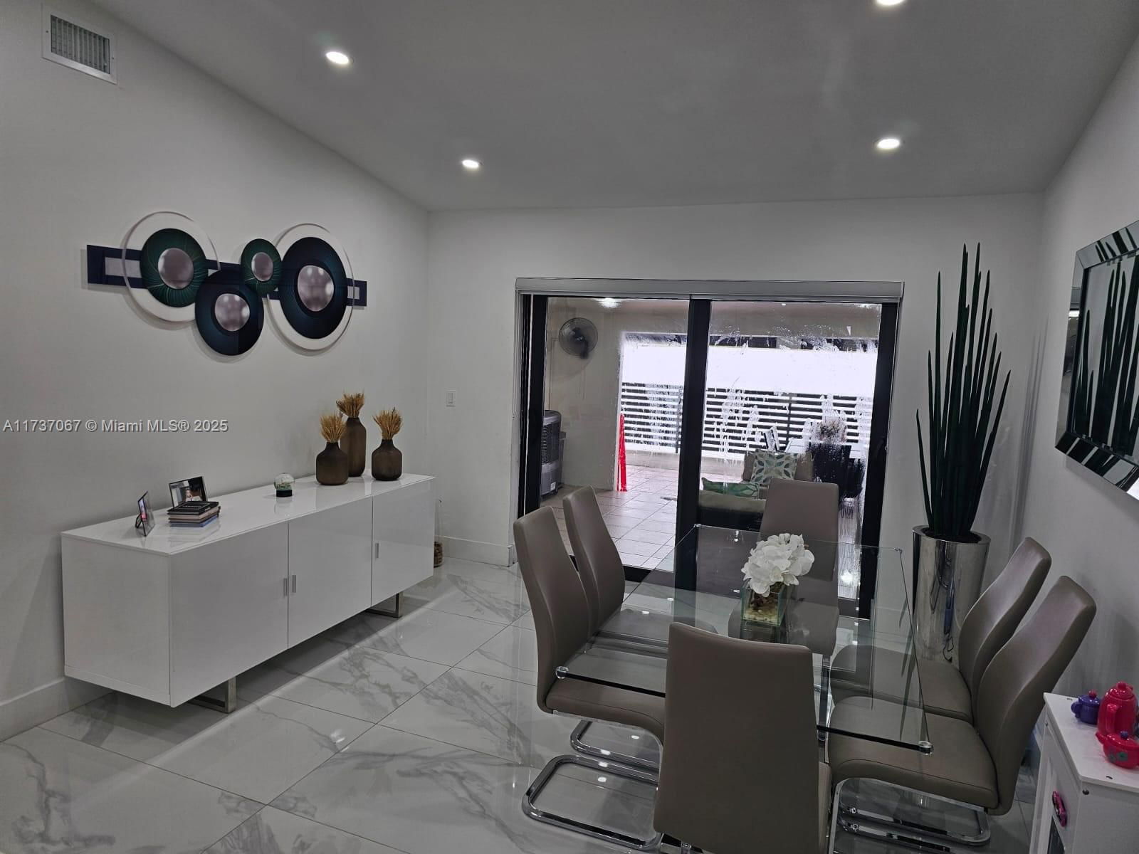 Real estate property located at 2733 55th Pl, Miami-dade, Alameda By The Lake, Hialeah, FL