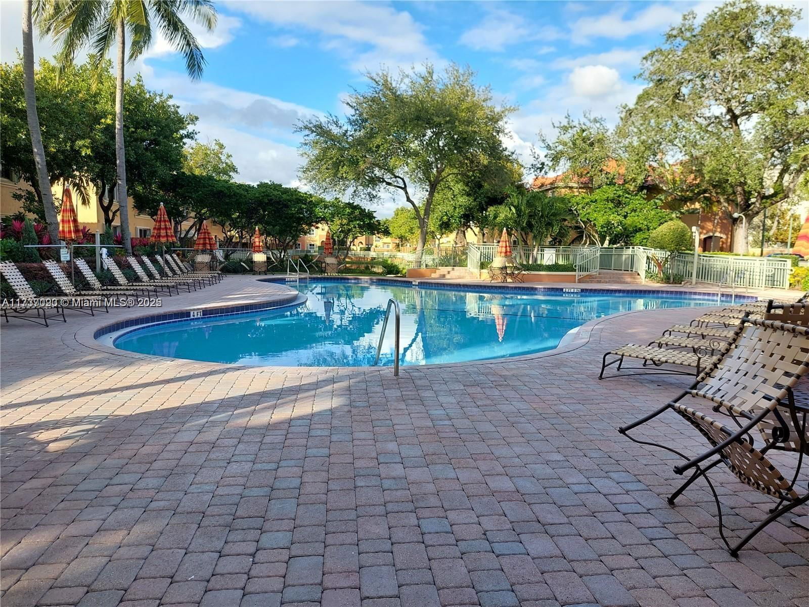 Real estate property located at 2316 Anchor Ct #2705, Broward, Villas At Harbor Isles Co, Dania Beach, FL