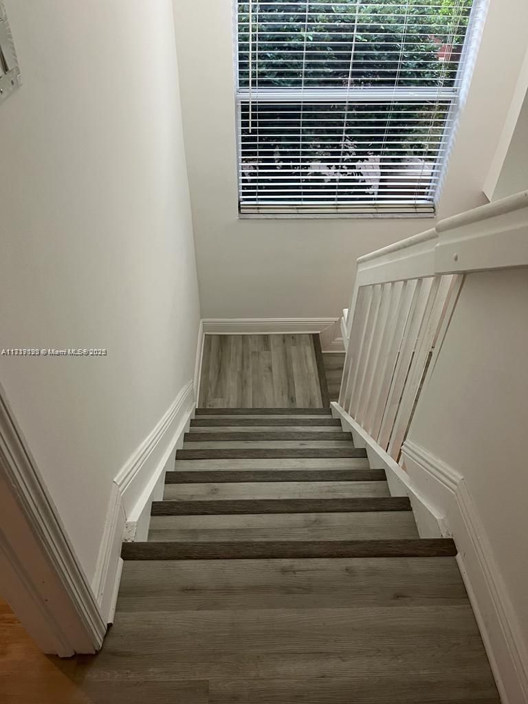 Real estate property located at 2316 Anchor Ct #2705, Broward, Villas At Harbor Isles Co, Dania Beach, FL