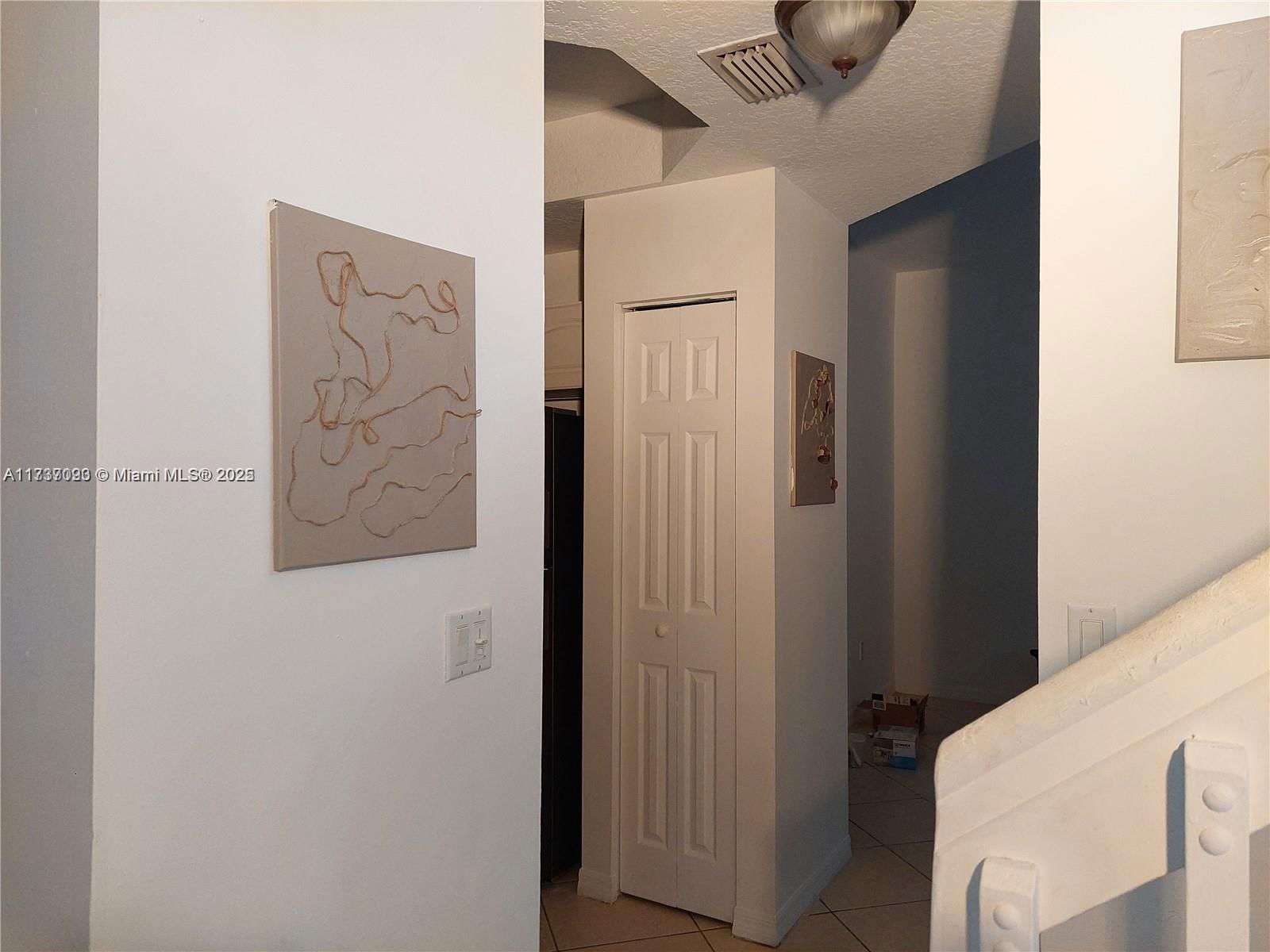 Real estate property located at 2316 Anchor Ct #2705, Broward, Villas At Harbor Isles Co, Dania Beach, FL