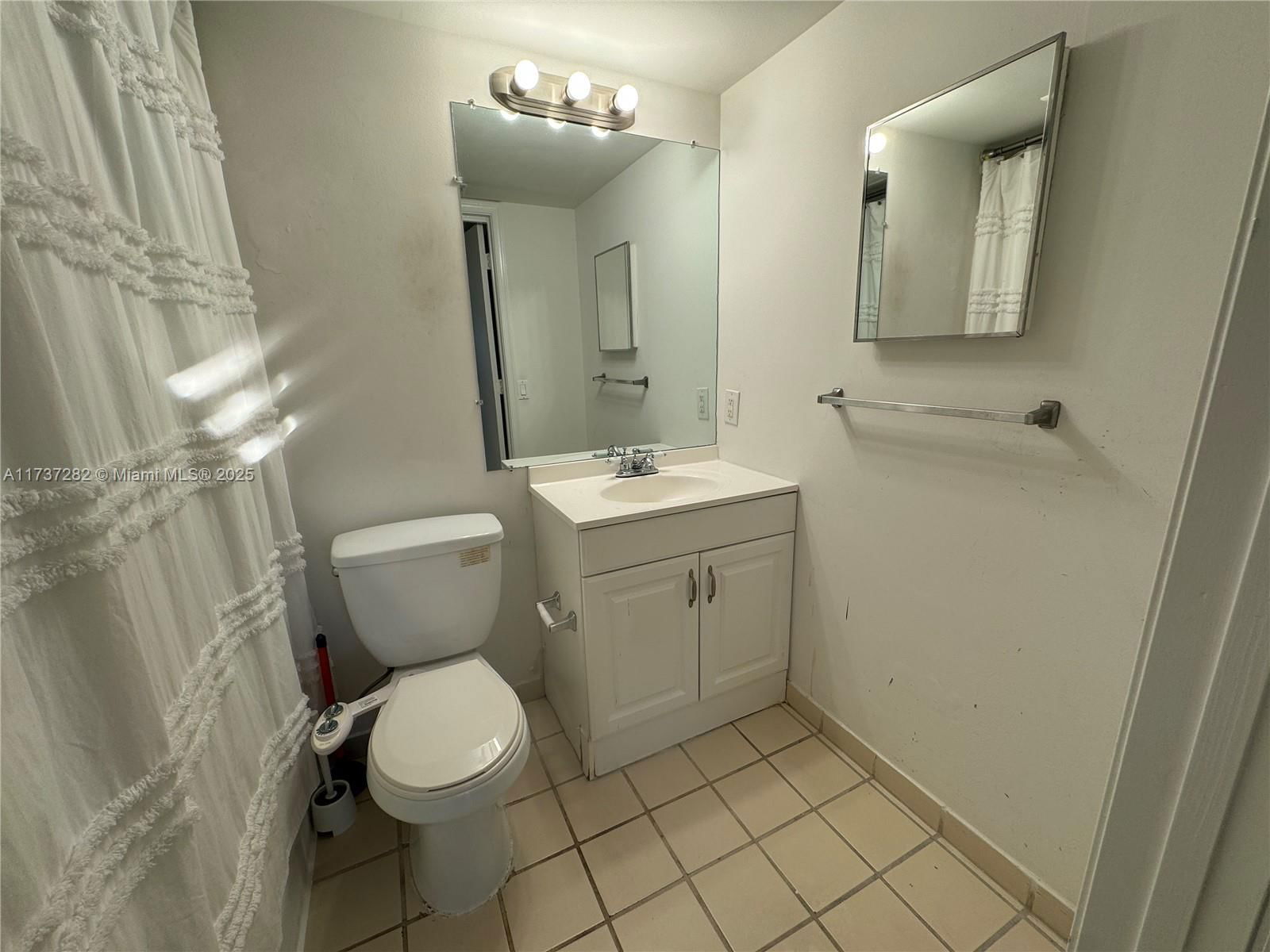 Real estate property located at 3630 56th Ave #304, Broward, Lakewood At Emerald Hills, Hollywood, FL