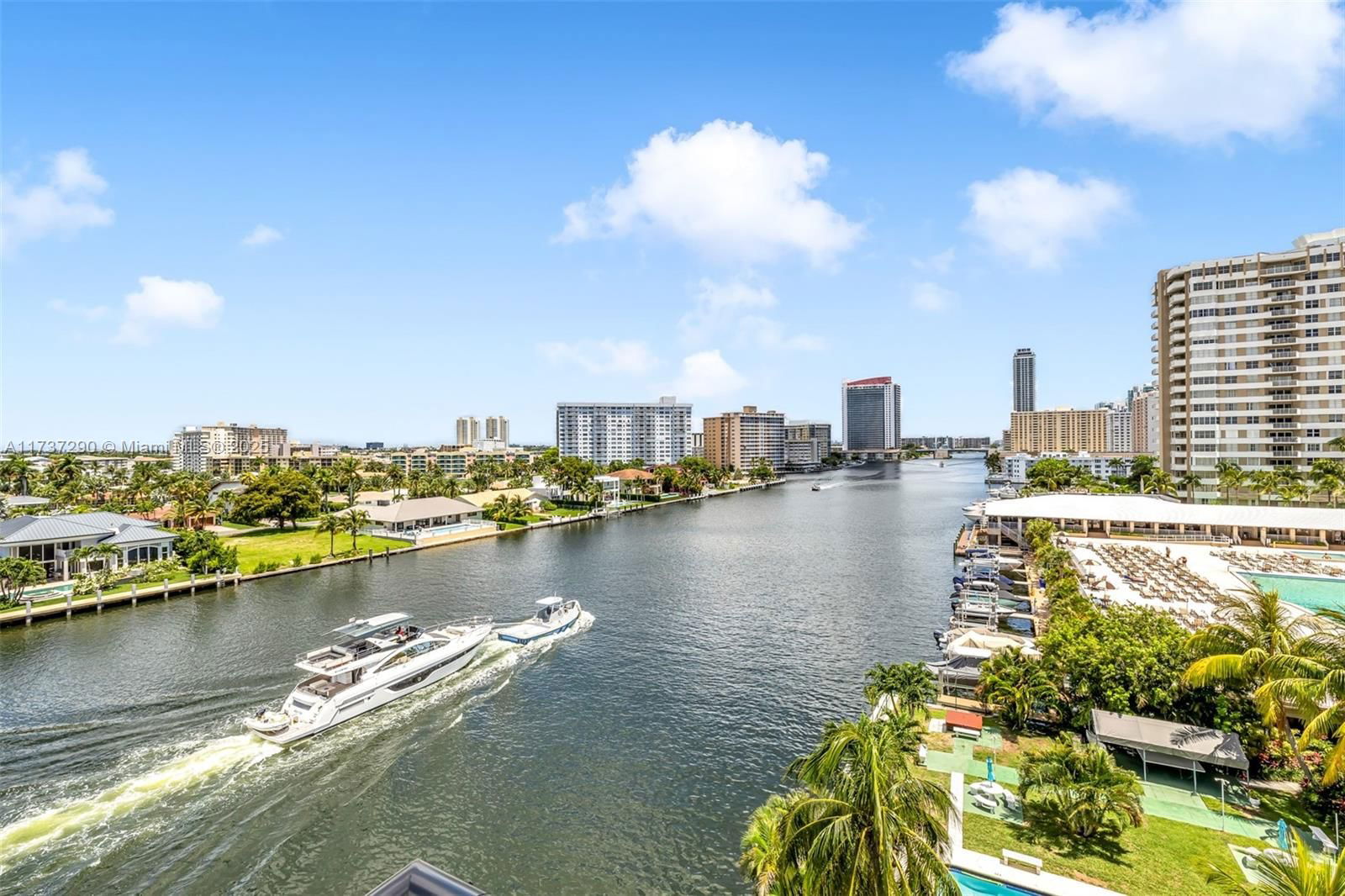 Real estate property located at 2017 Ocean Dr #709, Broward, Avant Garde Condo, Hallandale Beach, FL