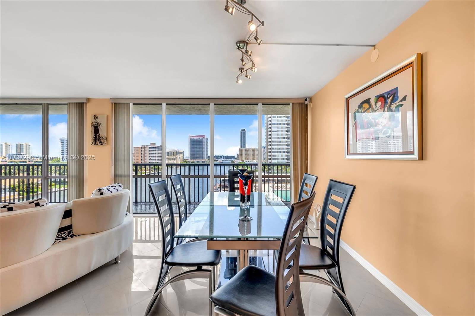 Real estate property located at 2017 Ocean Dr #709, Broward, Avant Garde Condo, Hallandale Beach, FL