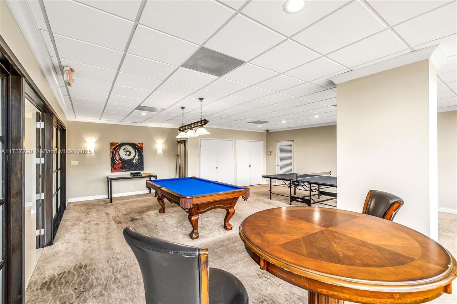 Real estate property located at 2017 Ocean Dr #709, Broward, Avant Garde Condo, Hallandale Beach, FL