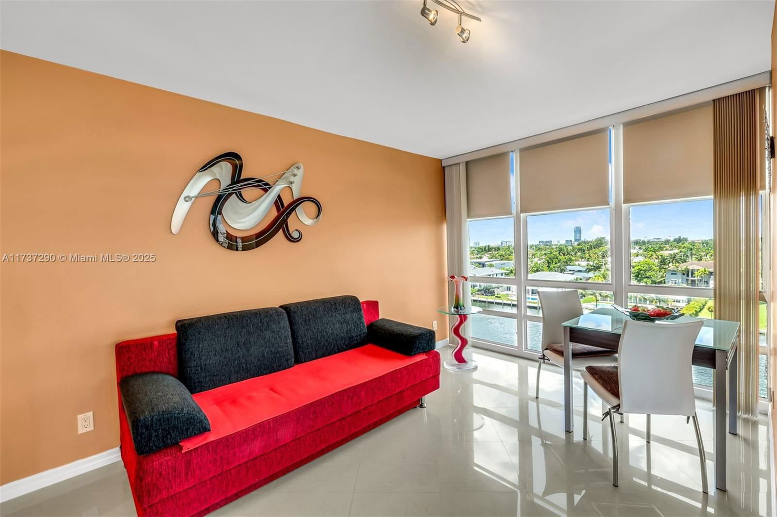 Real estate property located at 2017 Ocean Dr #709, Broward, Avant Garde Condo, Hallandale Beach, FL