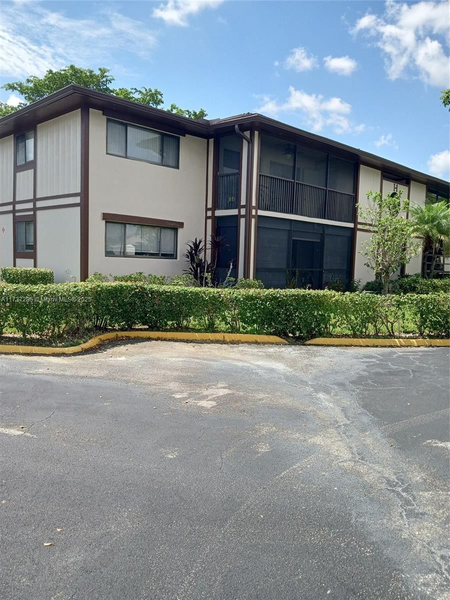 Real estate property located at 9668 Belfort Cir #101, Broward, Belfort Condominium I, Tamarac, FL