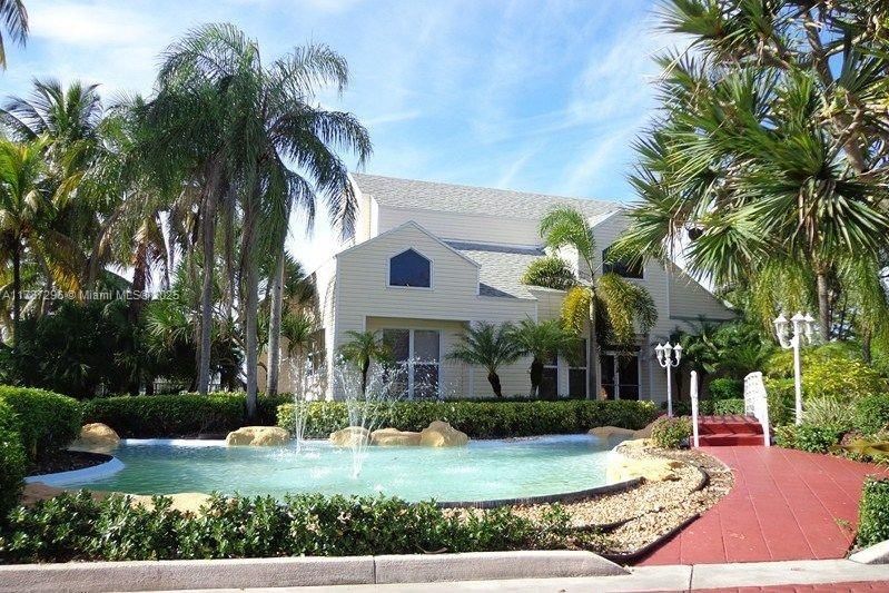 Real estate property located at 3437 44th St #102, Broward, Summer Lake, Oakland Park, FL