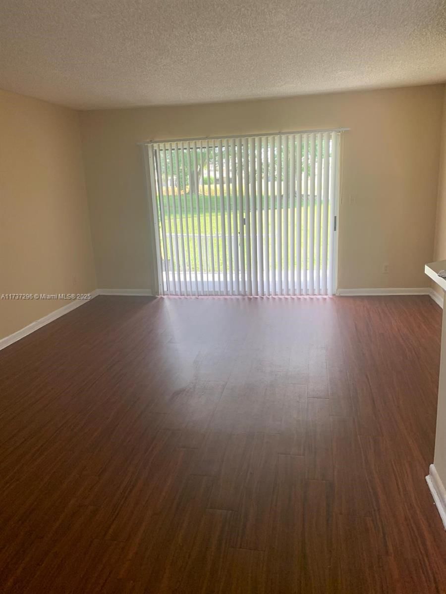 Real estate property located at 3437 44th St #102, Broward, Summer Lake, Oakland Park, FL