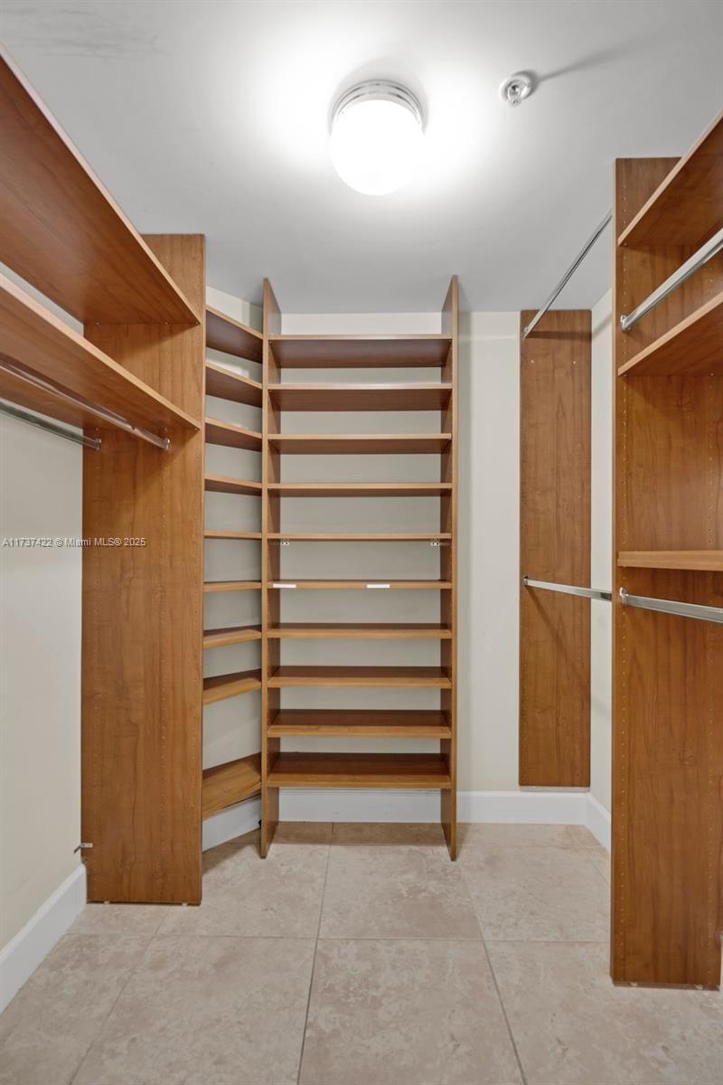 Real estate property located at 55 Merrick Way #624, Miami-dade, 55 Merrick Condo, Coral Gables, FL
