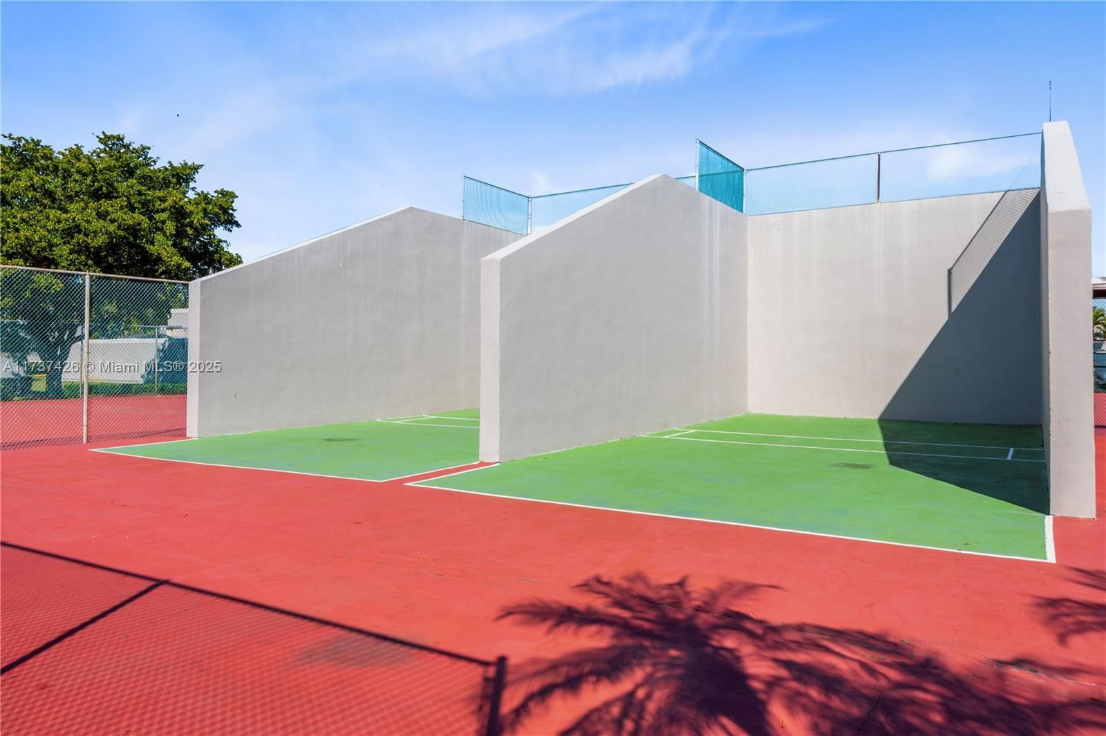 Real estate property located at 1449 113th Way #1449, Broward, Everglades Sugar & Land, Pembroke Pines, FL