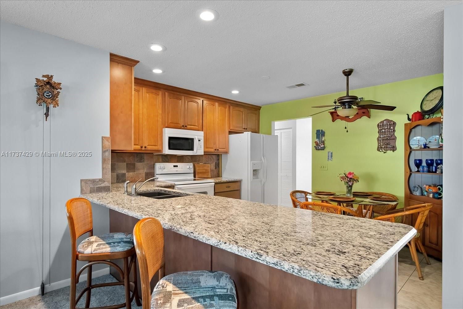 Real estate property located at 128 Citrus, Highlands, Placid Lakes, Lake Placid, FL