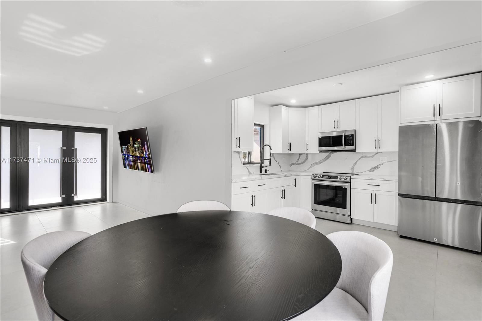 Real estate property located at 6551 32nd St, Miami-dade, Coral Villas Rev, Miami, FL
