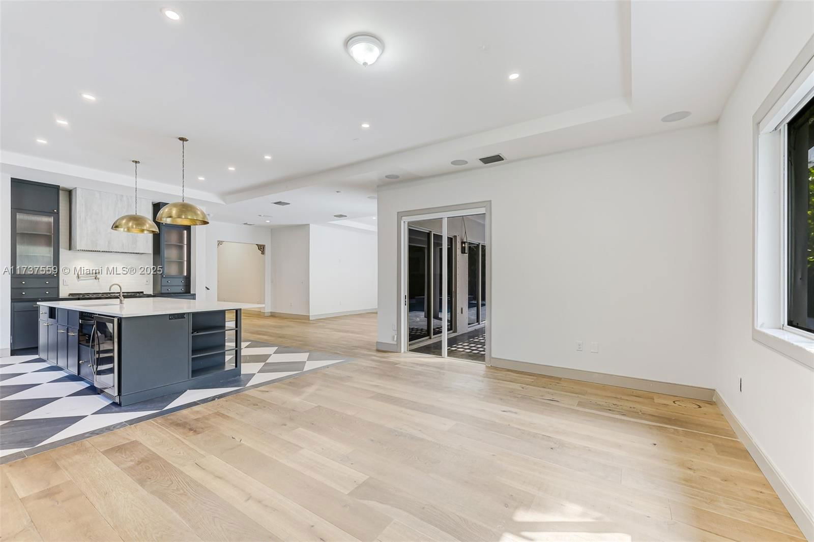 Real estate property located at 15020 176th Ter, Miami-dade, Venetian Parc, Miami, FL