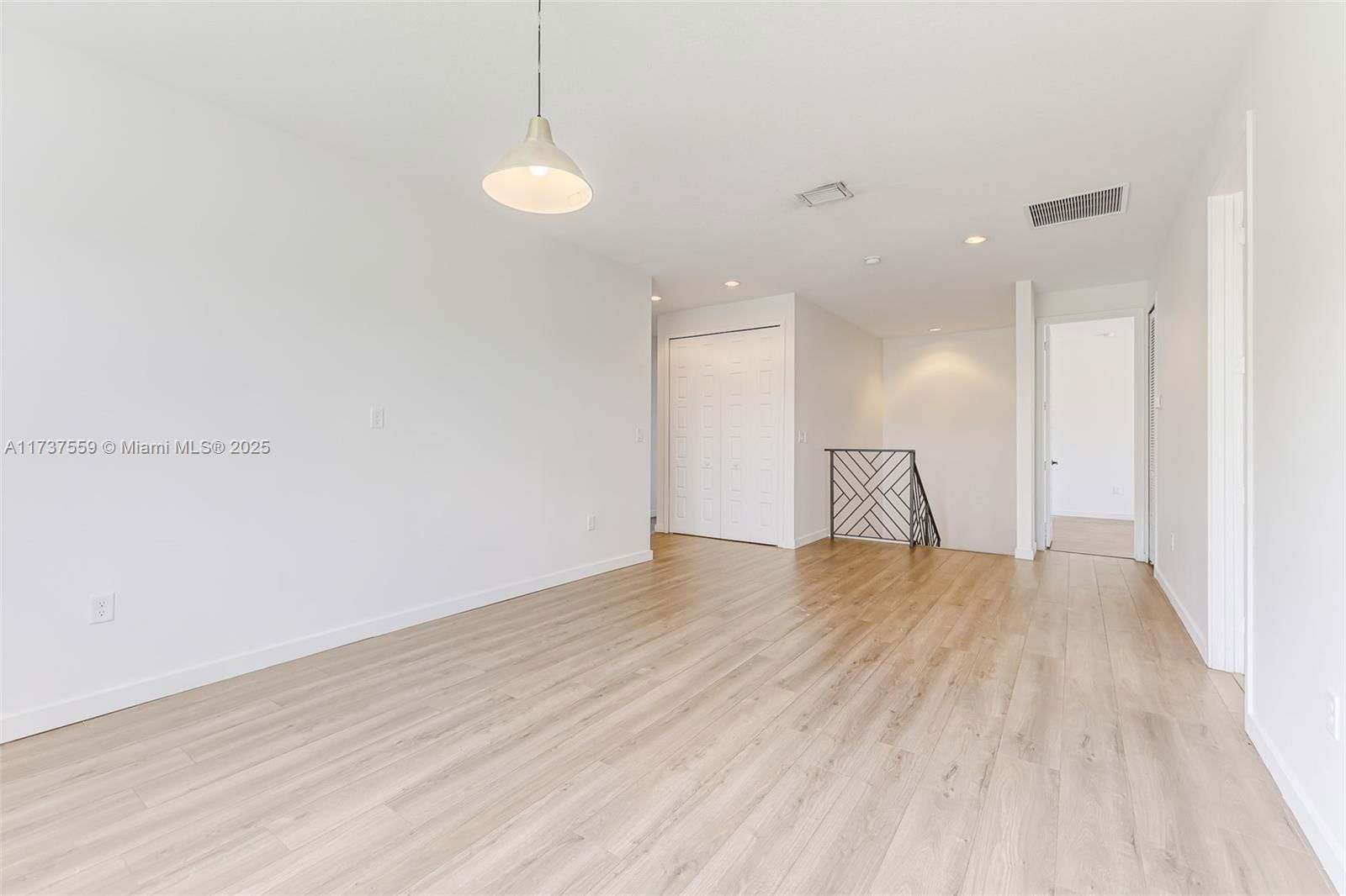 Real estate property located at 15020 176th Ter, Miami-dade, Venetian Parc, Miami, FL