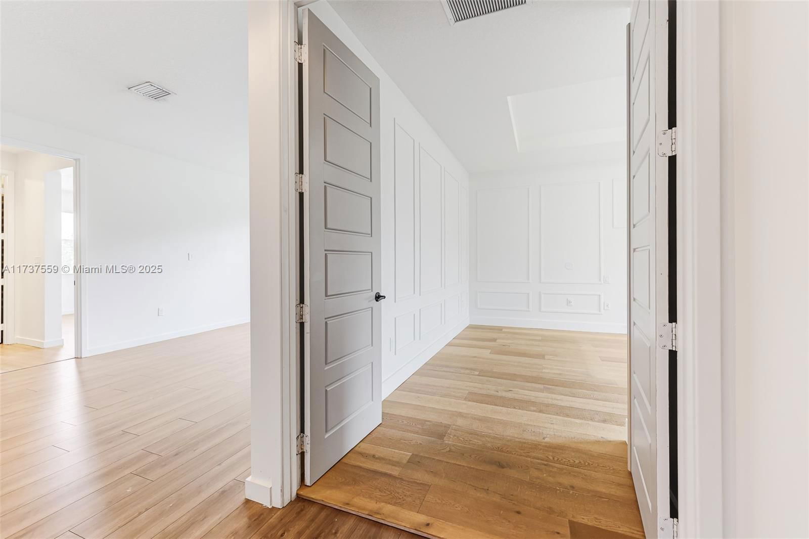 Real estate property located at 15020 176th Ter, Miami-dade, Venetian Parc, Miami, FL