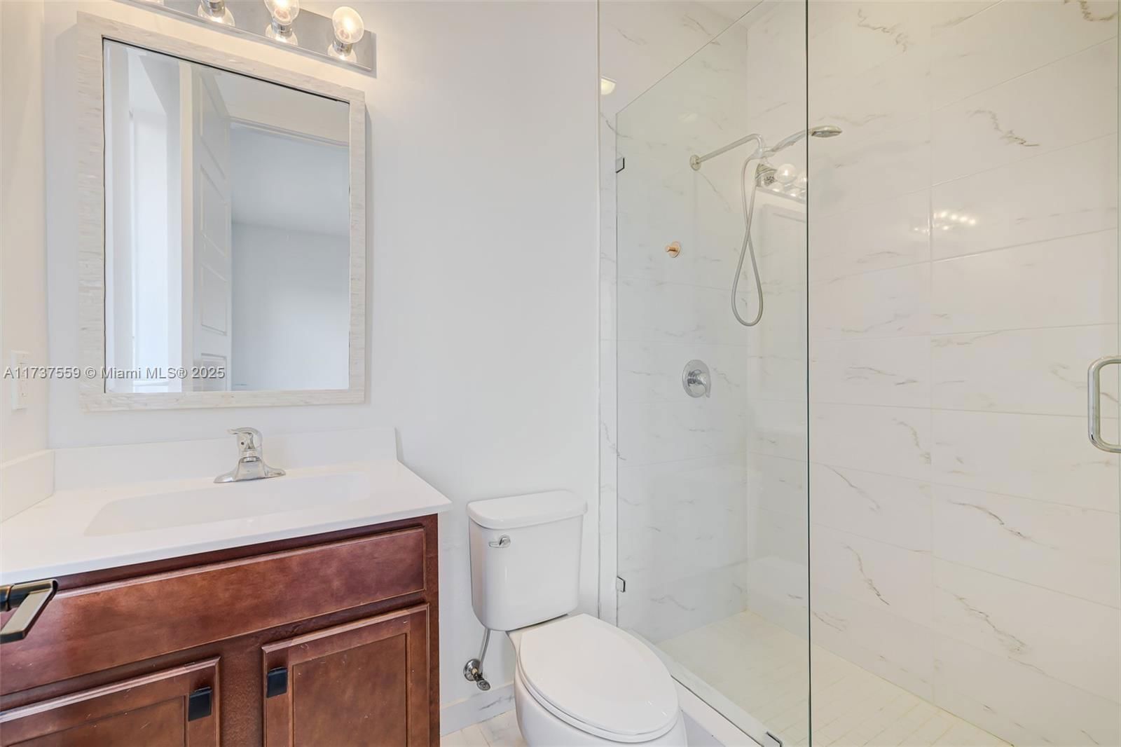 Real estate property located at 15020 176th Ter, Miami-dade, Venetian Parc, Miami, FL